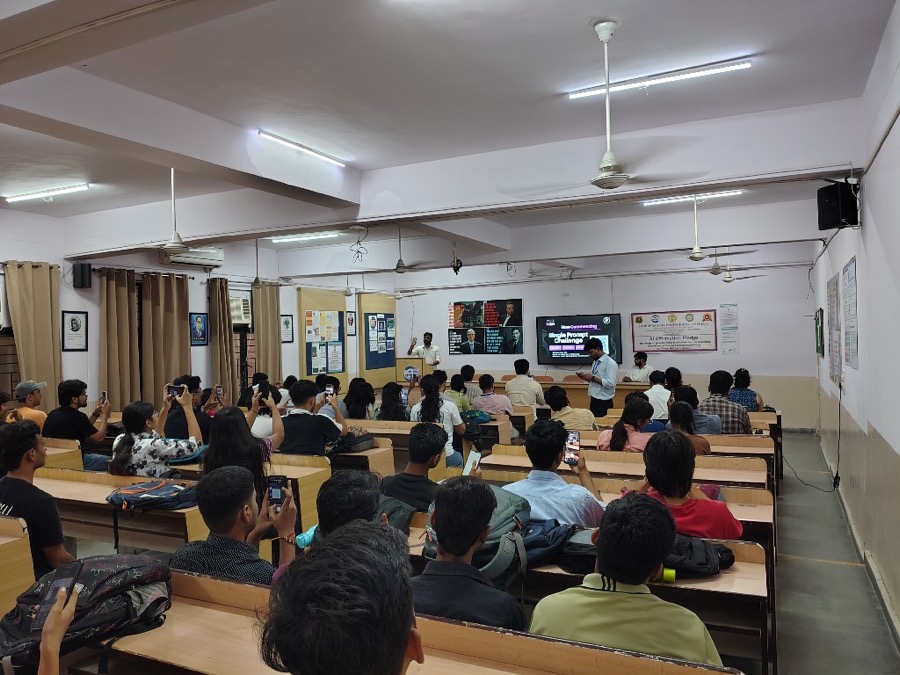 Campus Day 10: AI Innovation Studio & Single Prompt Challenge